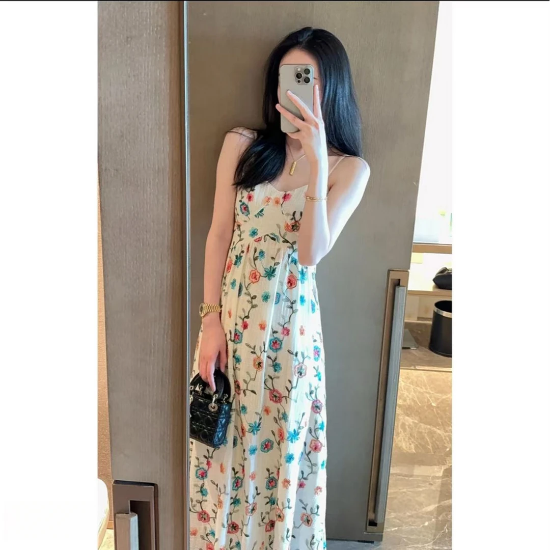 夏季新款温柔小众印花设计感碎花修身显瘦吊带裙显瘦裙子气质法式