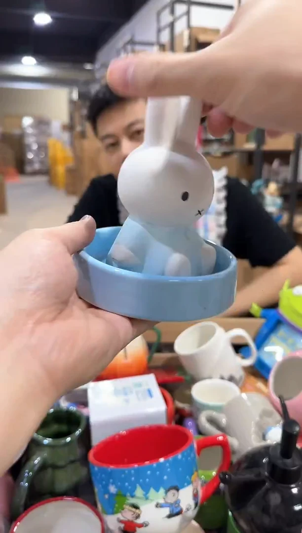 瓷片米菲兔加湿器