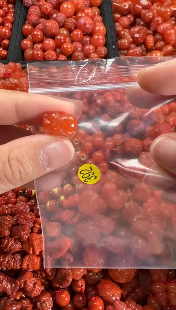 【闪购商品】南红玛瑙颈饰未镶嵌1