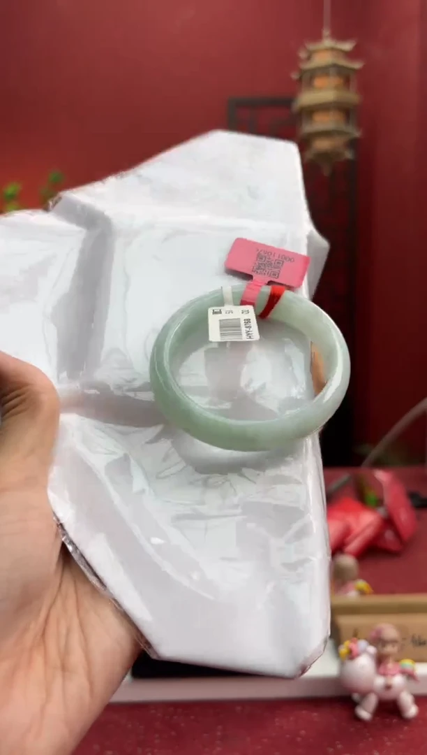 未镶嵌手镯（贵妃镯）翡翠翡翠手镯7