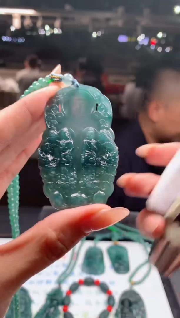 未镶嵌定制翡翠天然A货翡翠拍一发一