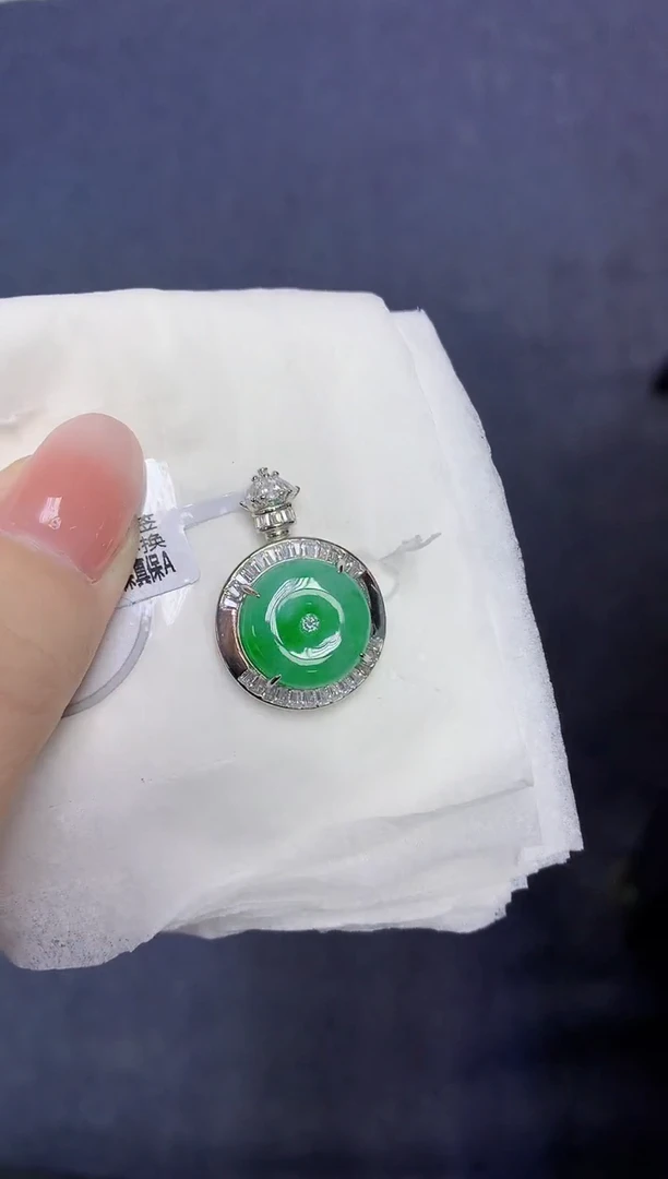 颈饰未镶嵌翡翠天然缅甸翡翠A货多样性发一件