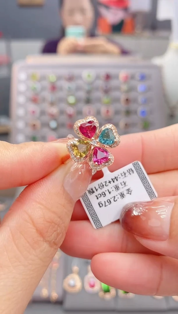 18K金镶嵌戒指碧玺1.6