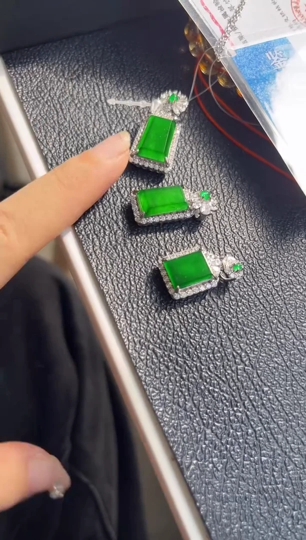 【闪购商品】翡翠颈饰银S925镶嵌0112646579多样性发一