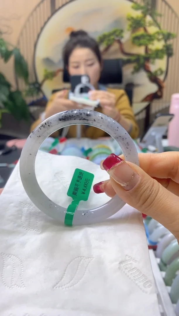 【闪购商品】翡翠手镯未镶嵌99904847