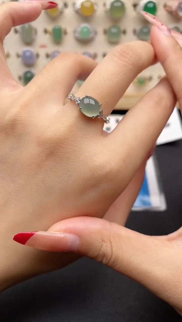 【闪购商品】翡翠戒指银S925镶嵌一物一证一礼盒