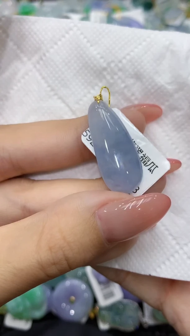 颈饰18K金镶嵌翡翠111111111111