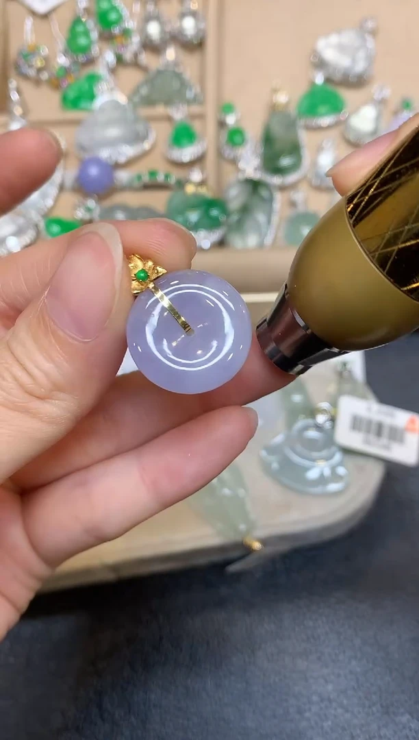 颈饰18K金镶嵌翡翠平安扣【无服务费