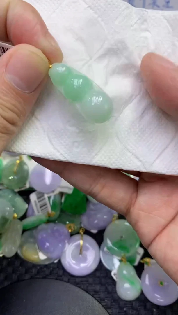 颈饰未镶嵌翡翠天然缅甸A货翡翠