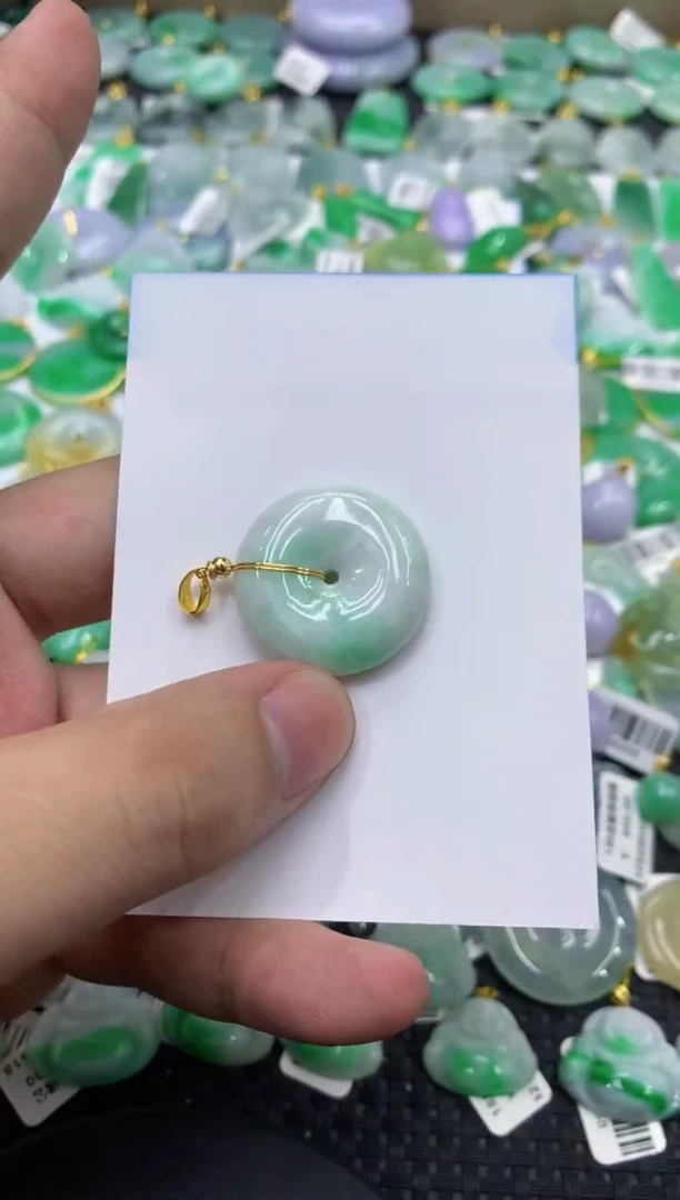 颈饰未镶嵌翡翠天然缅甸翡翠A货