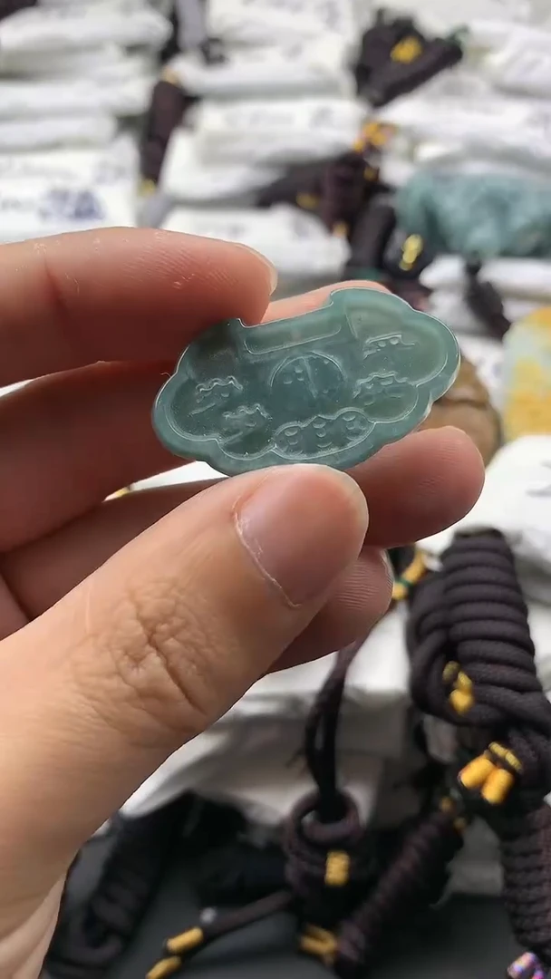 【闪购商品】翡翠颈饰未镶嵌555555555555