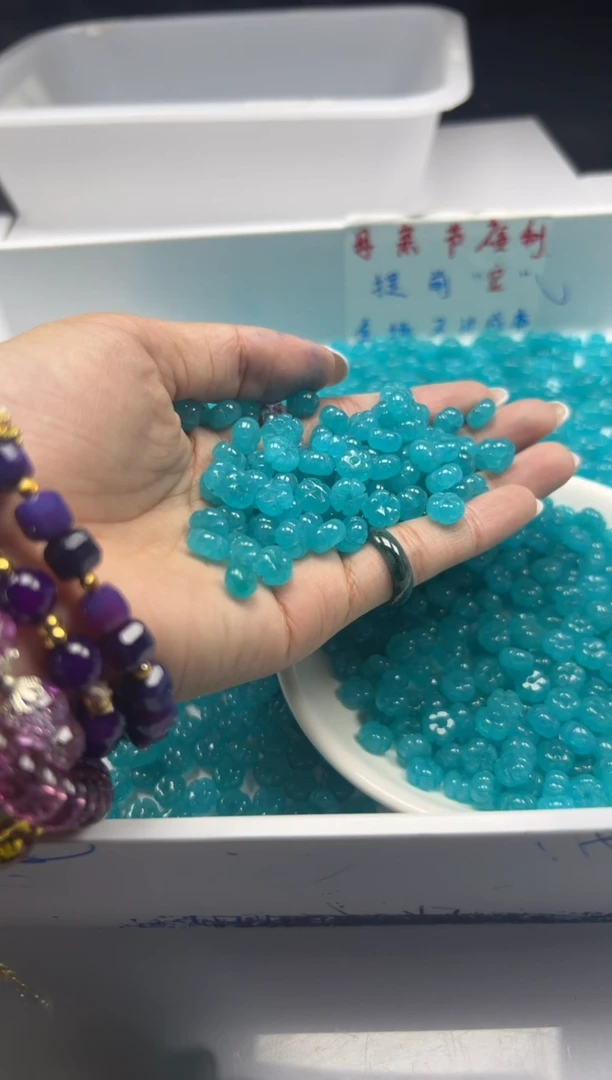 玛瑙/玉髓颈饰未镶嵌w2574高冰天河石五瓣花8mm*10颗