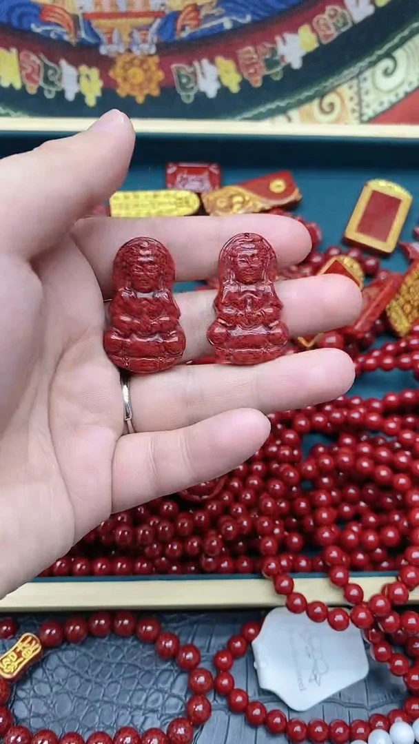 【闪购商品】玛瑙/玉髓新款合金晶体观音吊坠