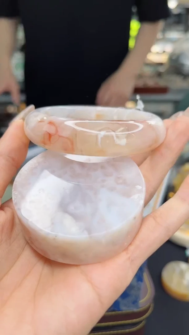 【闪购商品】石英质玉手镯未镶嵌60圈口（赠品镯心）3505107