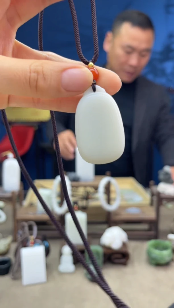 【闪购商品】和田玉颈饰未镶嵌1