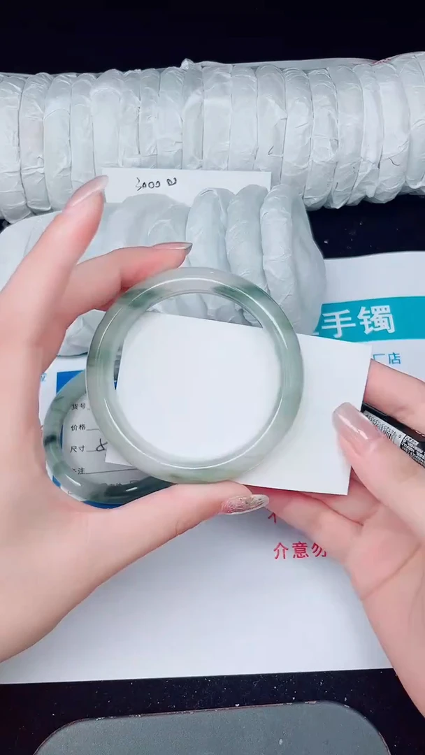 未镶嵌手镯石英质玉131-56/57