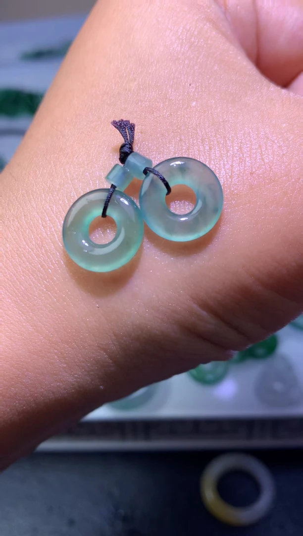 未镶嵌定制翡翠毛货