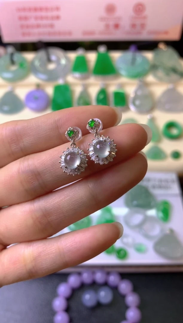 银S925镶嵌翡翠耳饰跟***走耳饰