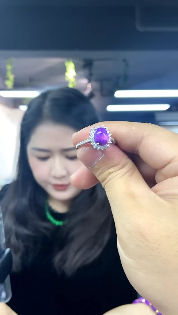 苏纪石（舒俱来）未镶嵌戒指多样性发其一颜色微差