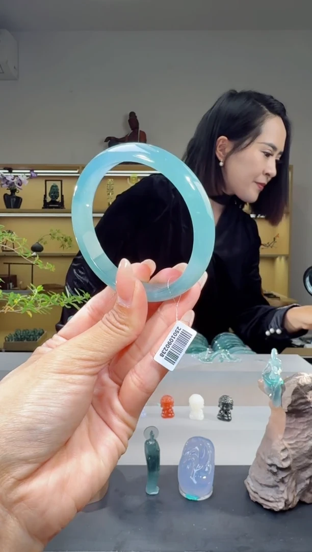 未镶嵌手镯翡翠58圈