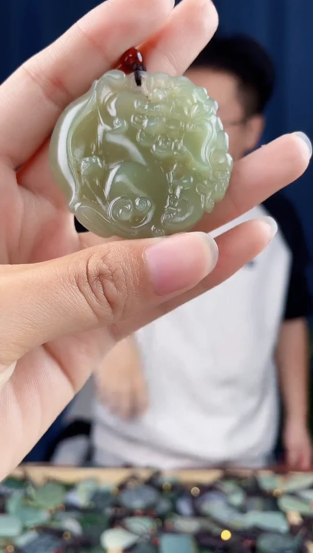 未镶嵌和田玉挂件拍一发一，多样性发货
