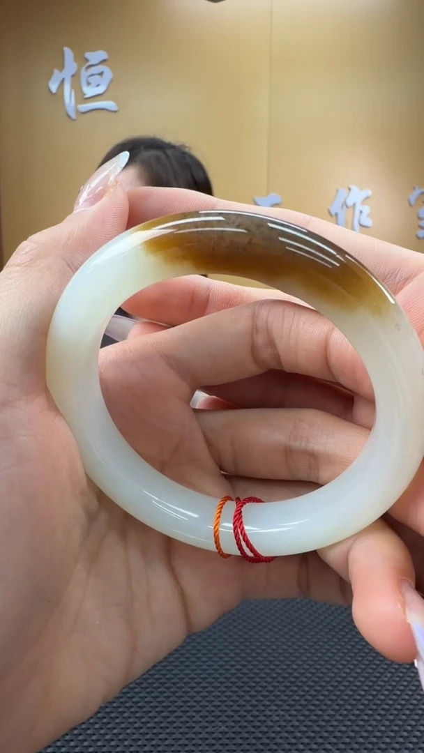 颈饰未镶嵌和田玉手镯58