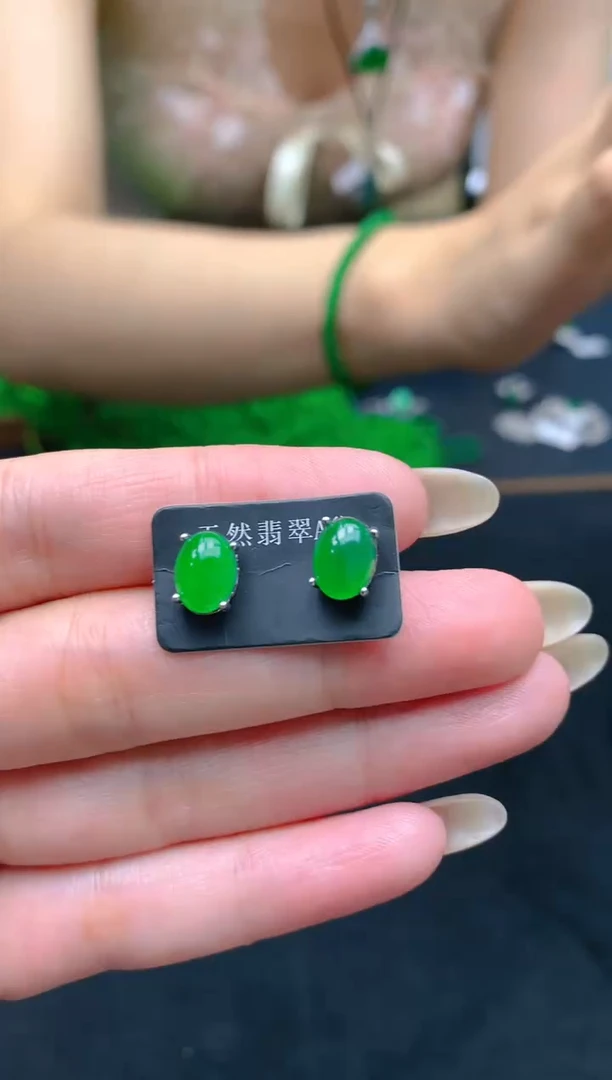 翡翠未镶嵌颈饰天然A货翡翠