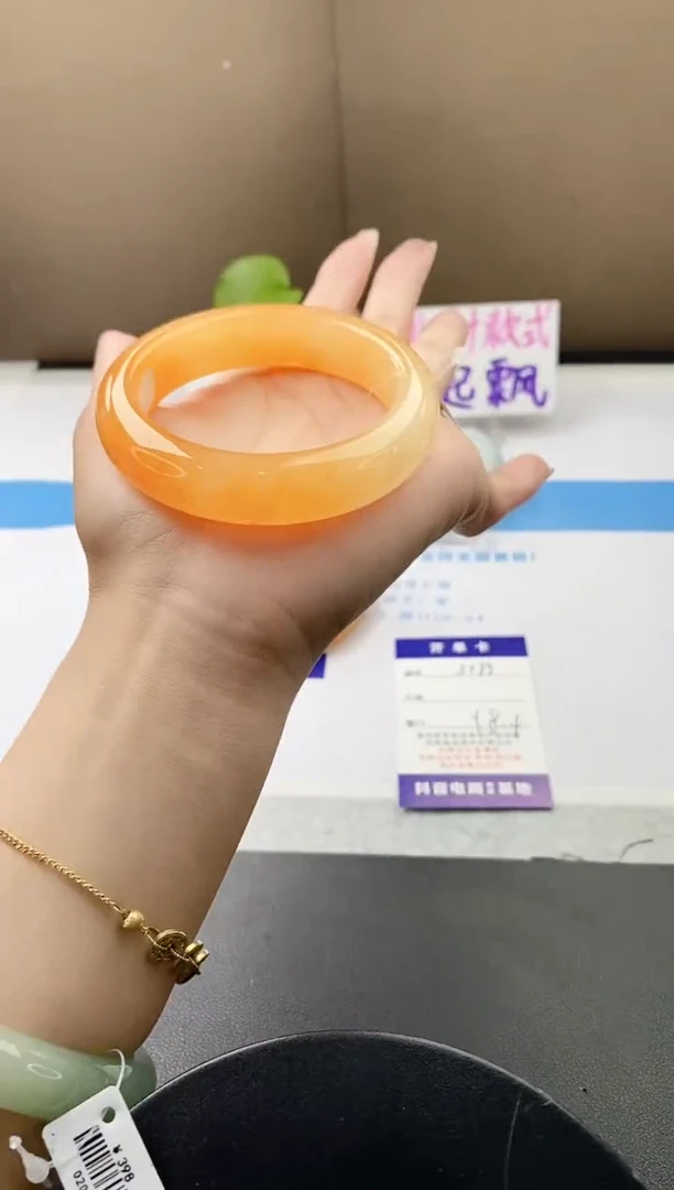未镶嵌手镯石英质玉j173-HHB58+