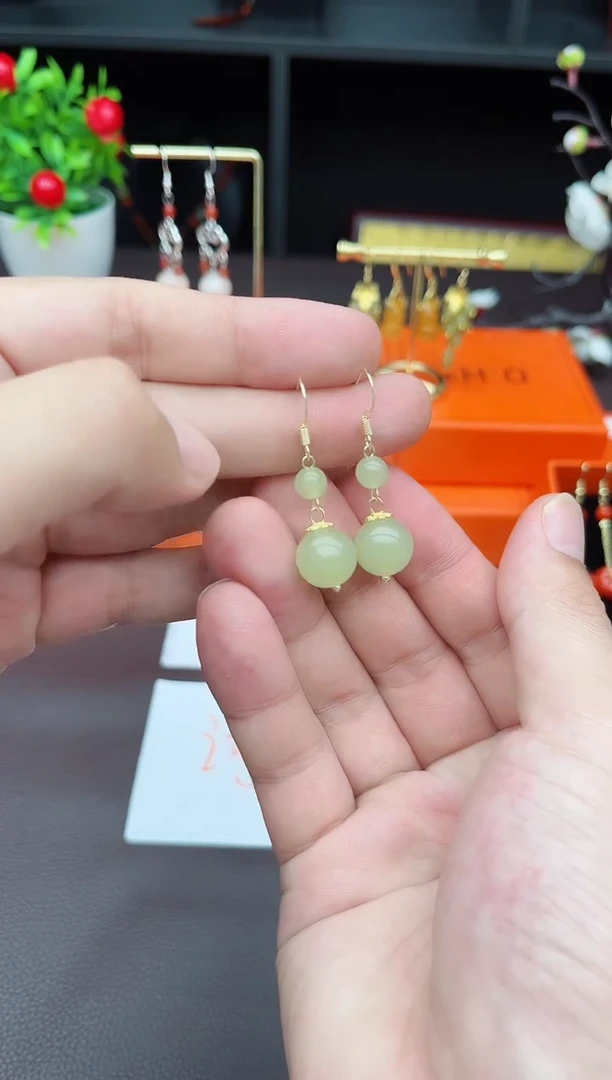 东陵石银S925镶嵌耳饰234000