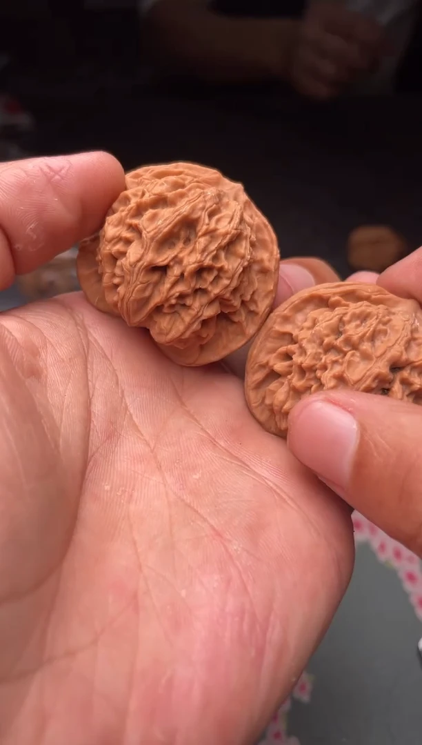 把件文玩核桃a337   盘龙纹  42尺