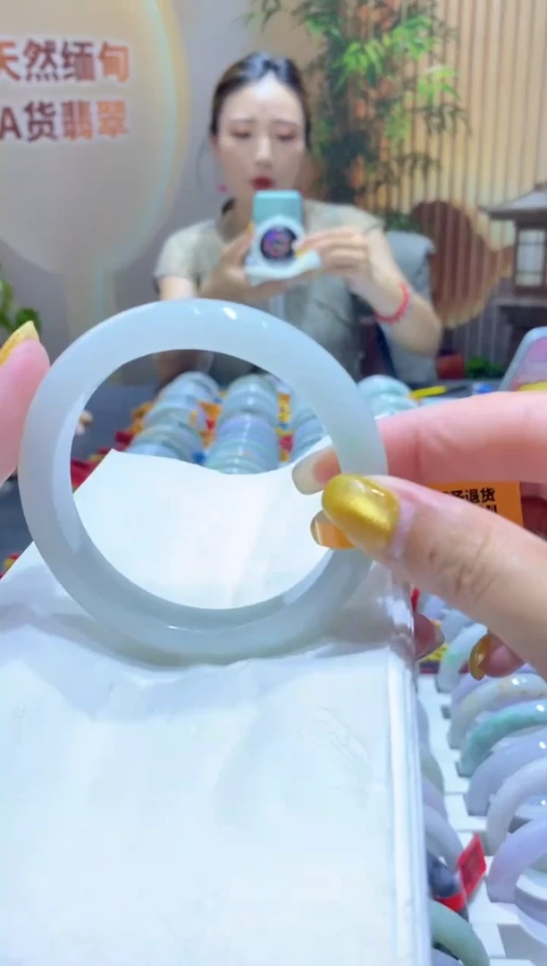 翡翠手镯未镶嵌000035829
