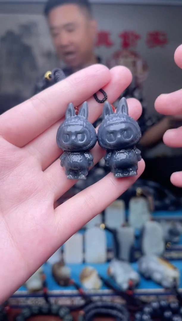 和田玉未镶嵌挂件多样性发 拍一发一