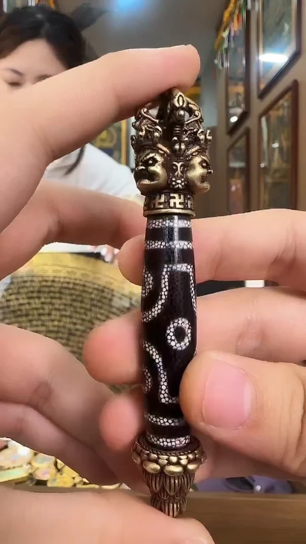 吊坠黑财神玛瑙-热贡纯手绘唐卡