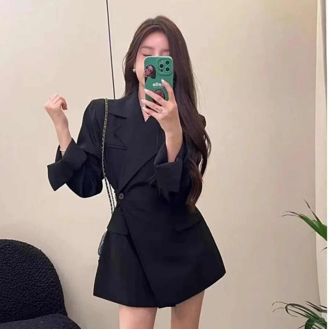 收腰显瘦高级感小西装外套气质2025秋季新款修身黑色西服时尚上衣