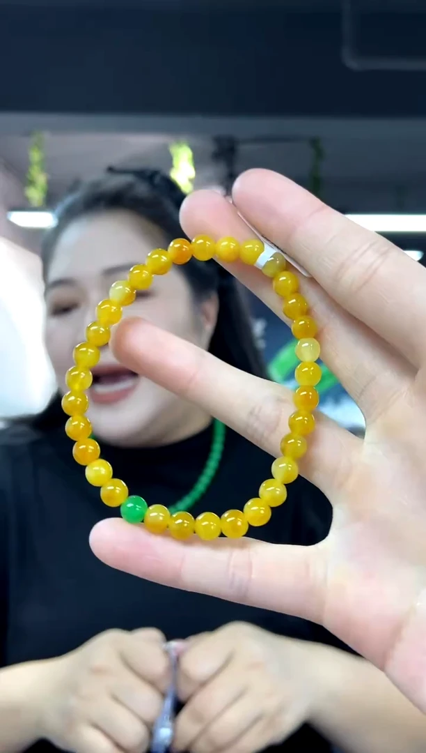 未镶嵌手串翡翠多样性发其一颜色微差