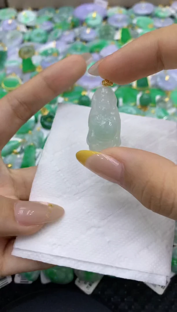 颈饰未镶嵌翡翠天然缅甸翡翠A货
