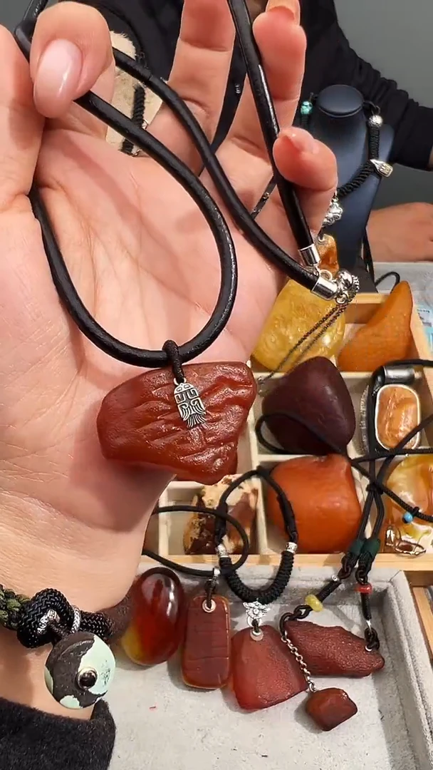 【闪购商品】蜜蜡裸石未镶嵌似玉