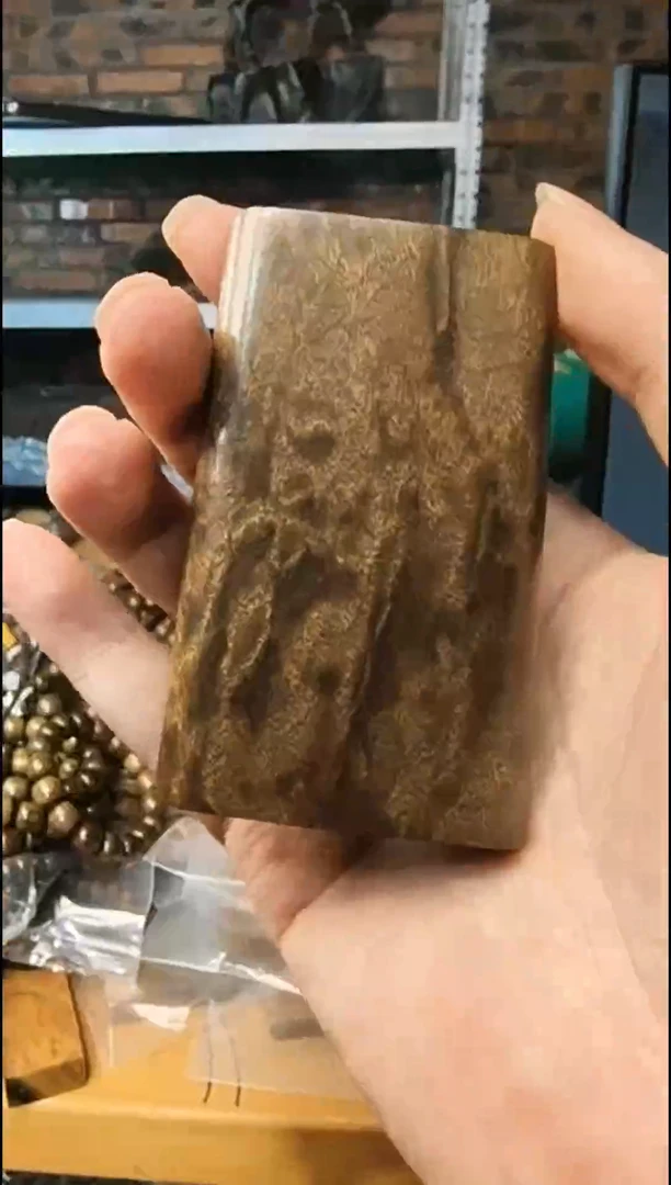 【闪购商品】金丝楠无事牌手把件