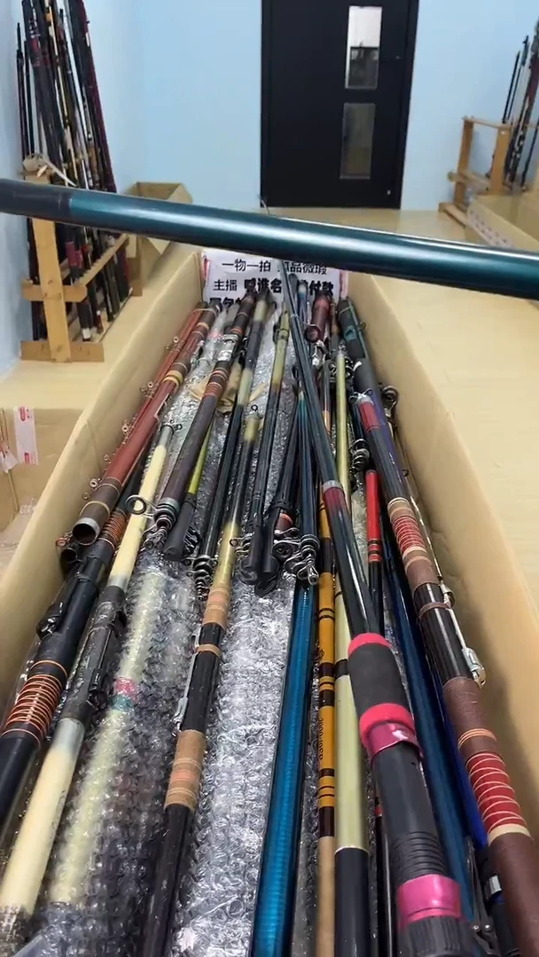 苗**子孤品微瑕疵，以直播间讲解为准，+10元，发顺丰，慎拍。