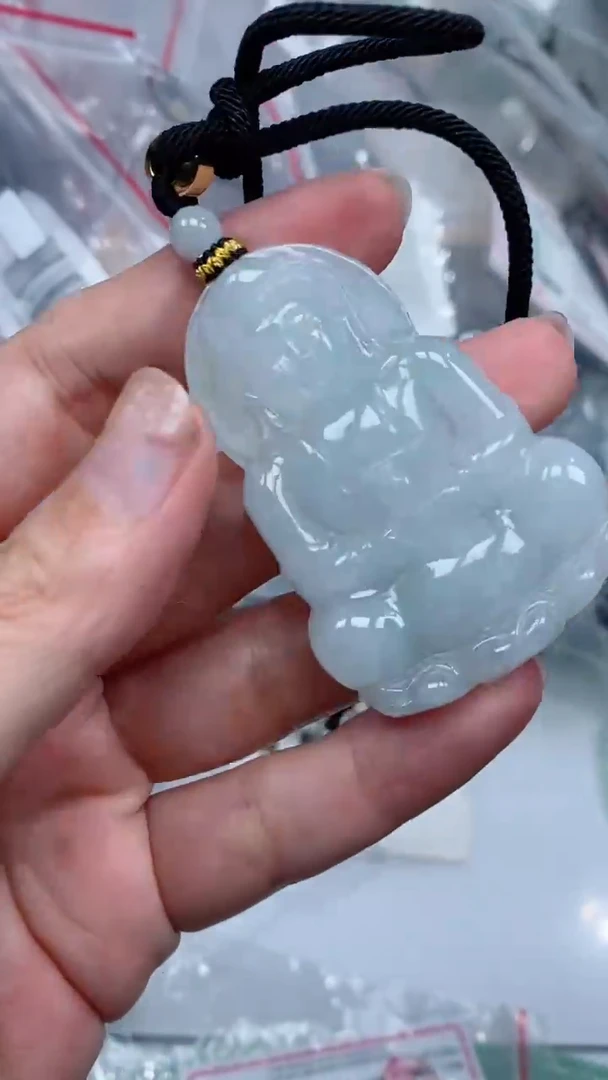 颈饰未镶嵌翡翠吊坠