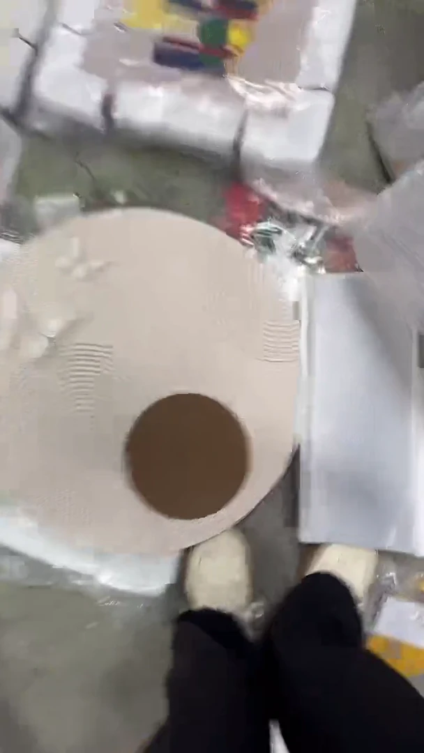 从****。仓库清货  默认瑕疵