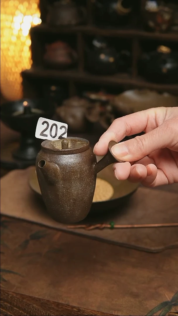 202号紫砂全手茶壶100毫升以下