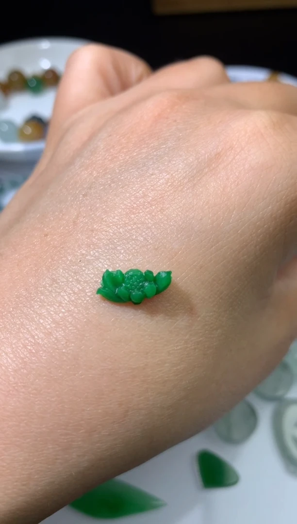 未镶嵌定制翡翠毛货