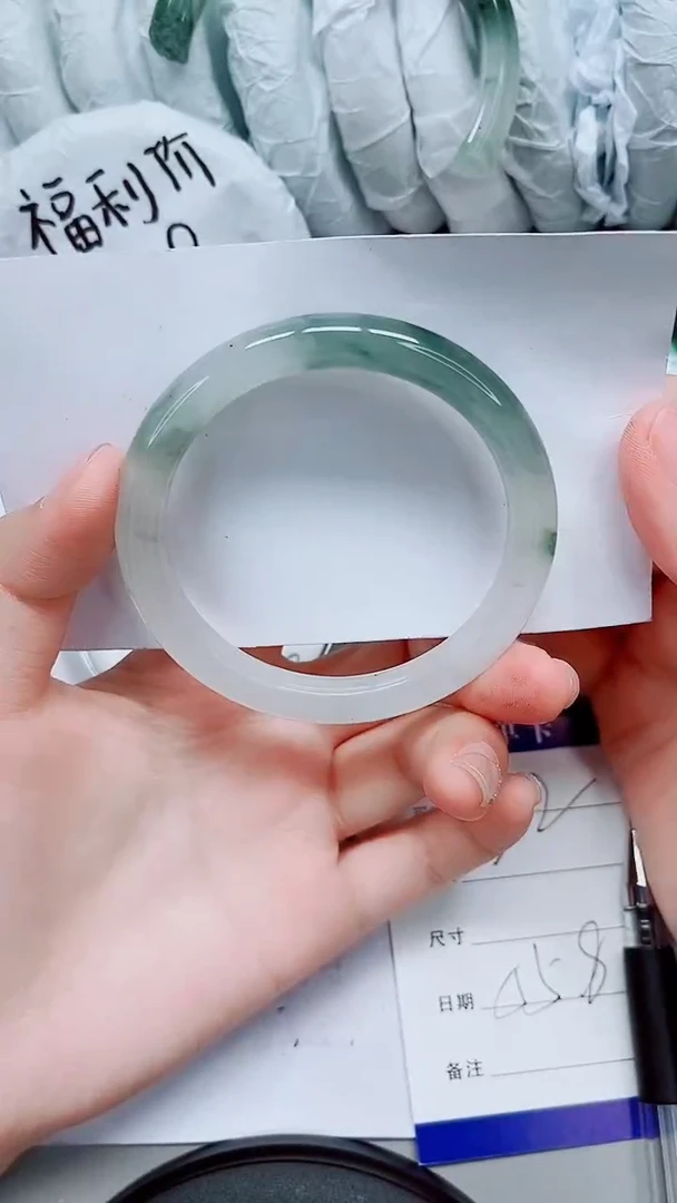 石英质玉手镯未镶嵌022圈口：55.8