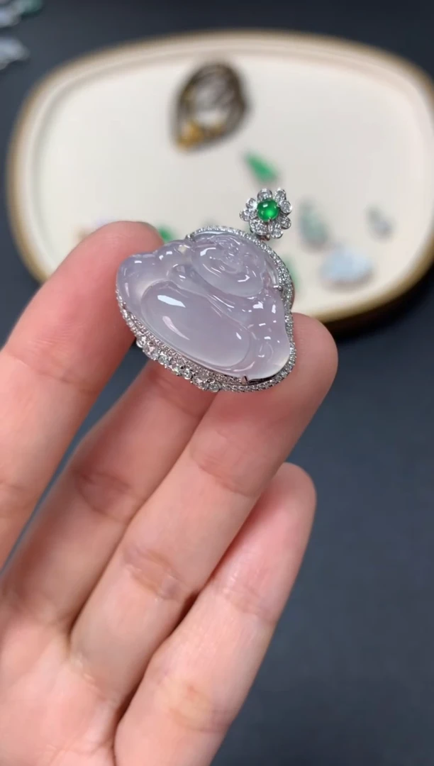 【闪购商品】翡翠吊坠(不含链)18K金镶嵌7800