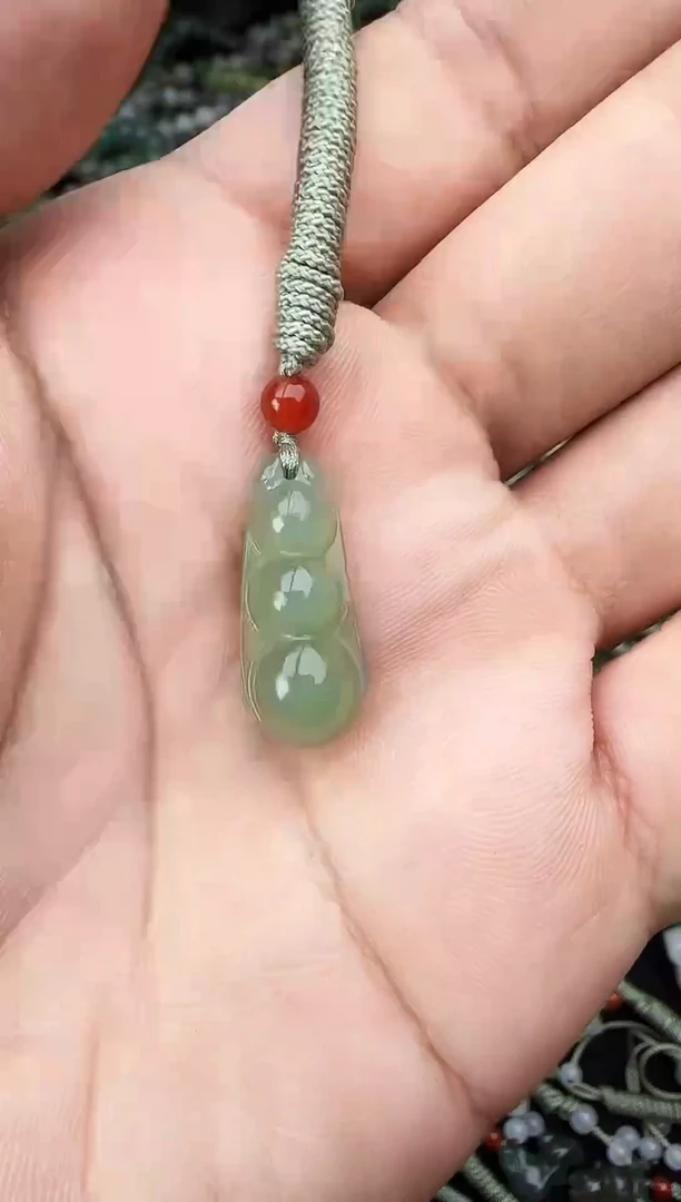 和田玉未镶嵌颈饰拍一发一