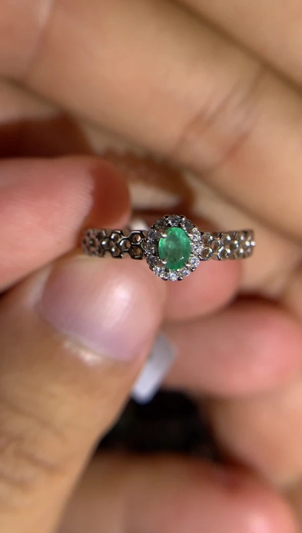 戒指银S925镶嵌祖母绿活口