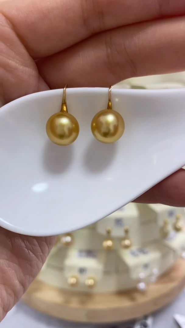 【闪购商品】海水珍珠耳饰18K金镶嵌10-11mm