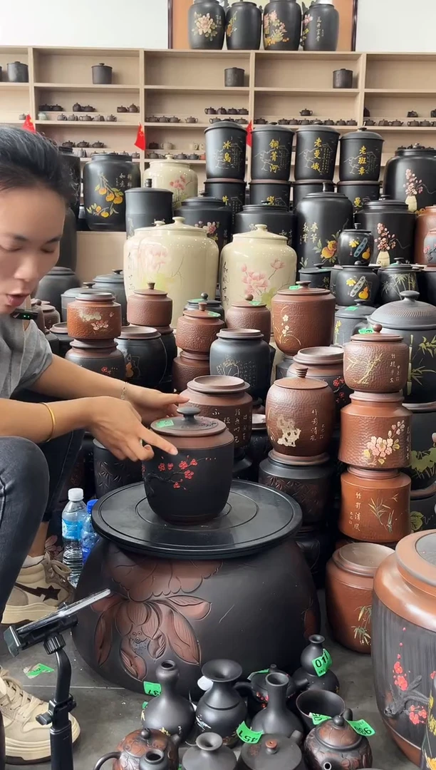 罐瑕疵茶叶罐   红梅方尖  408