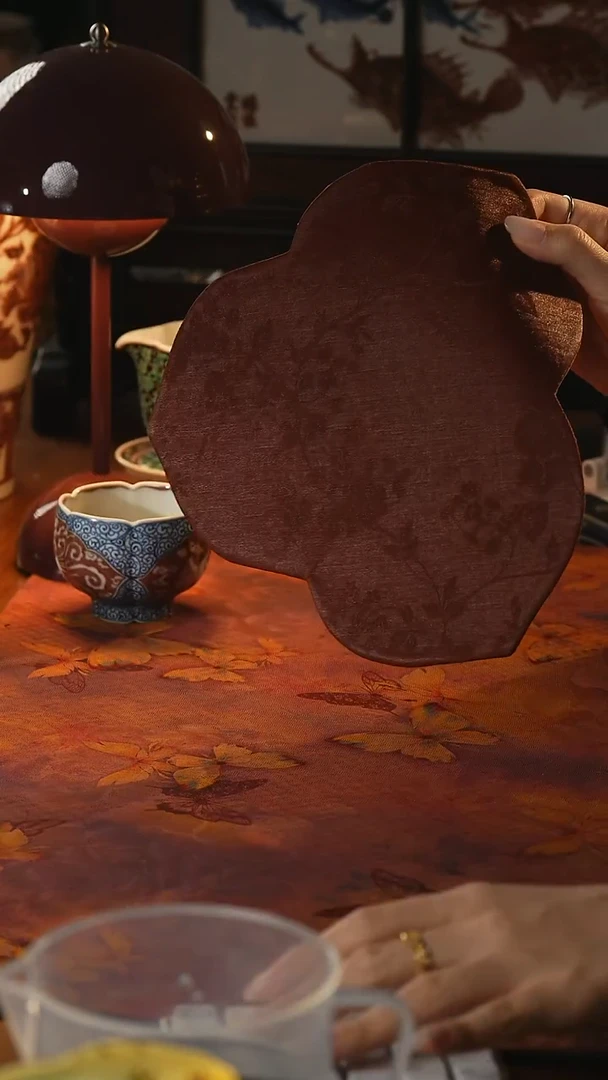瓷片香云纱